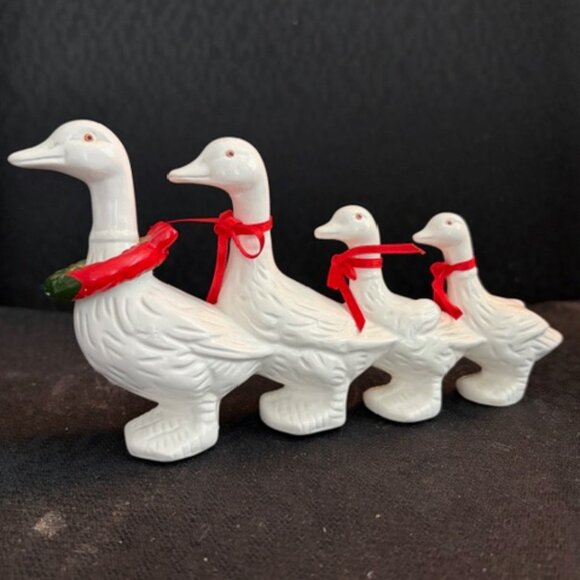 Vintage Dept 56 Geese Family - Picture 2 of 8